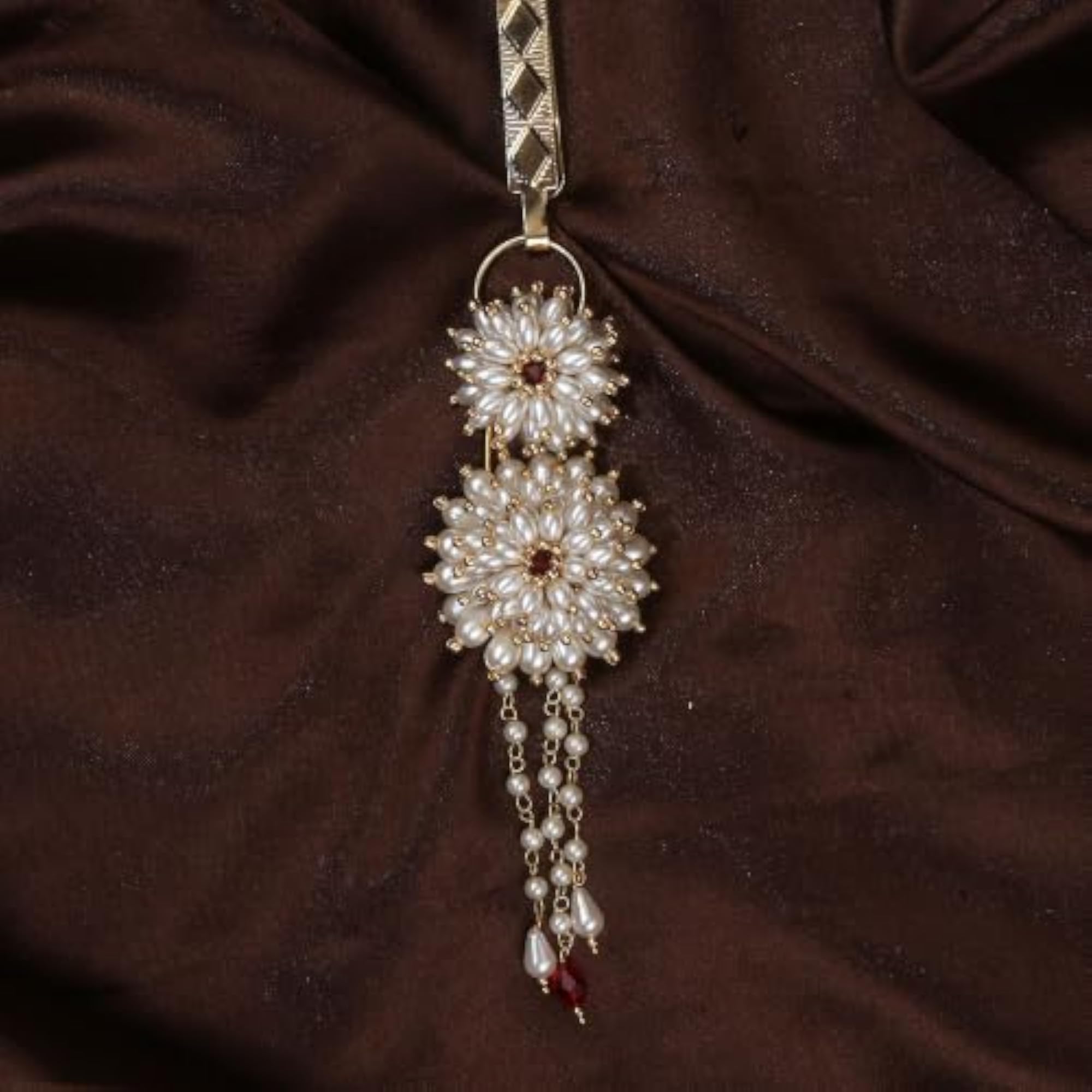 Traditional Red Stone Stud Flower Keychain